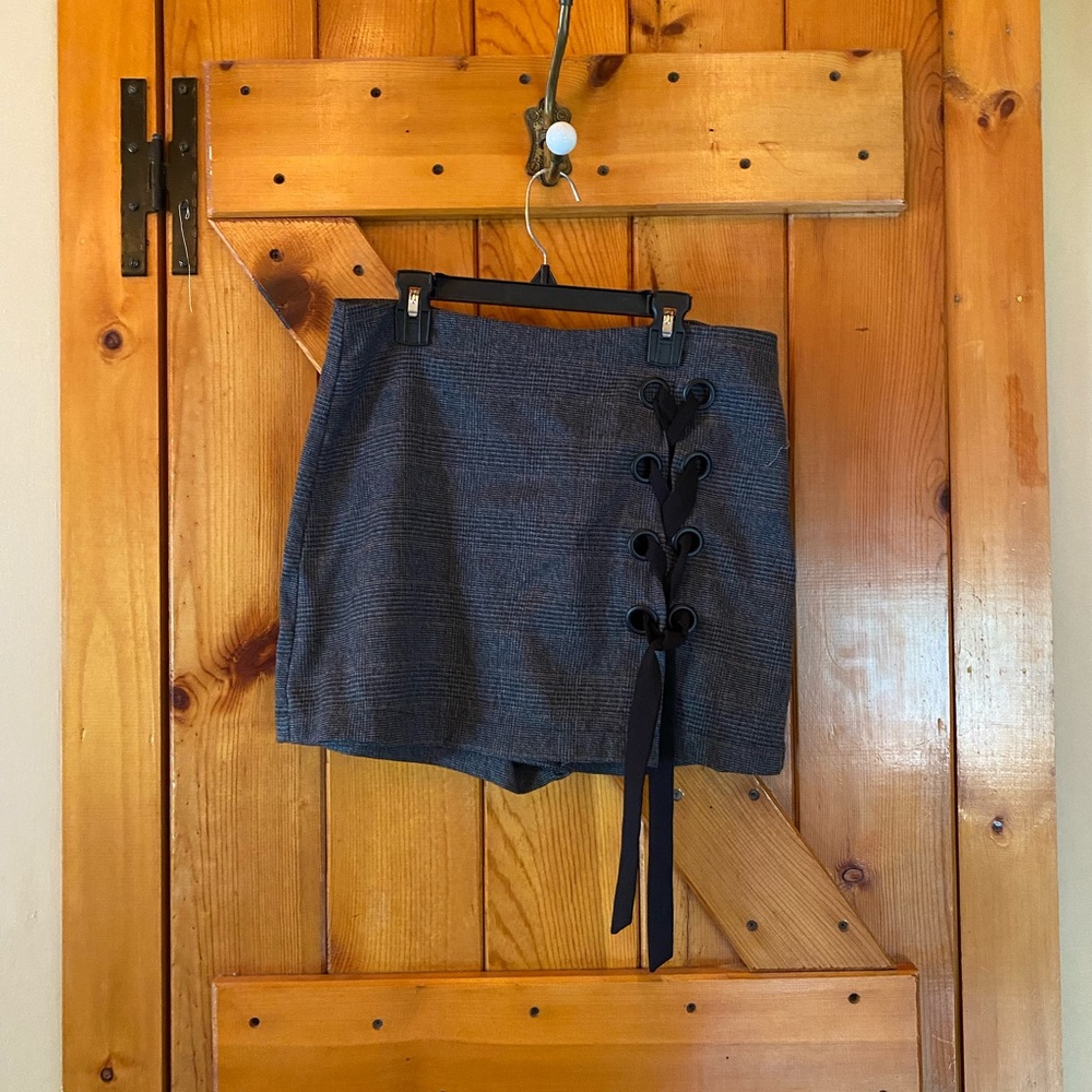 Dark gray skort